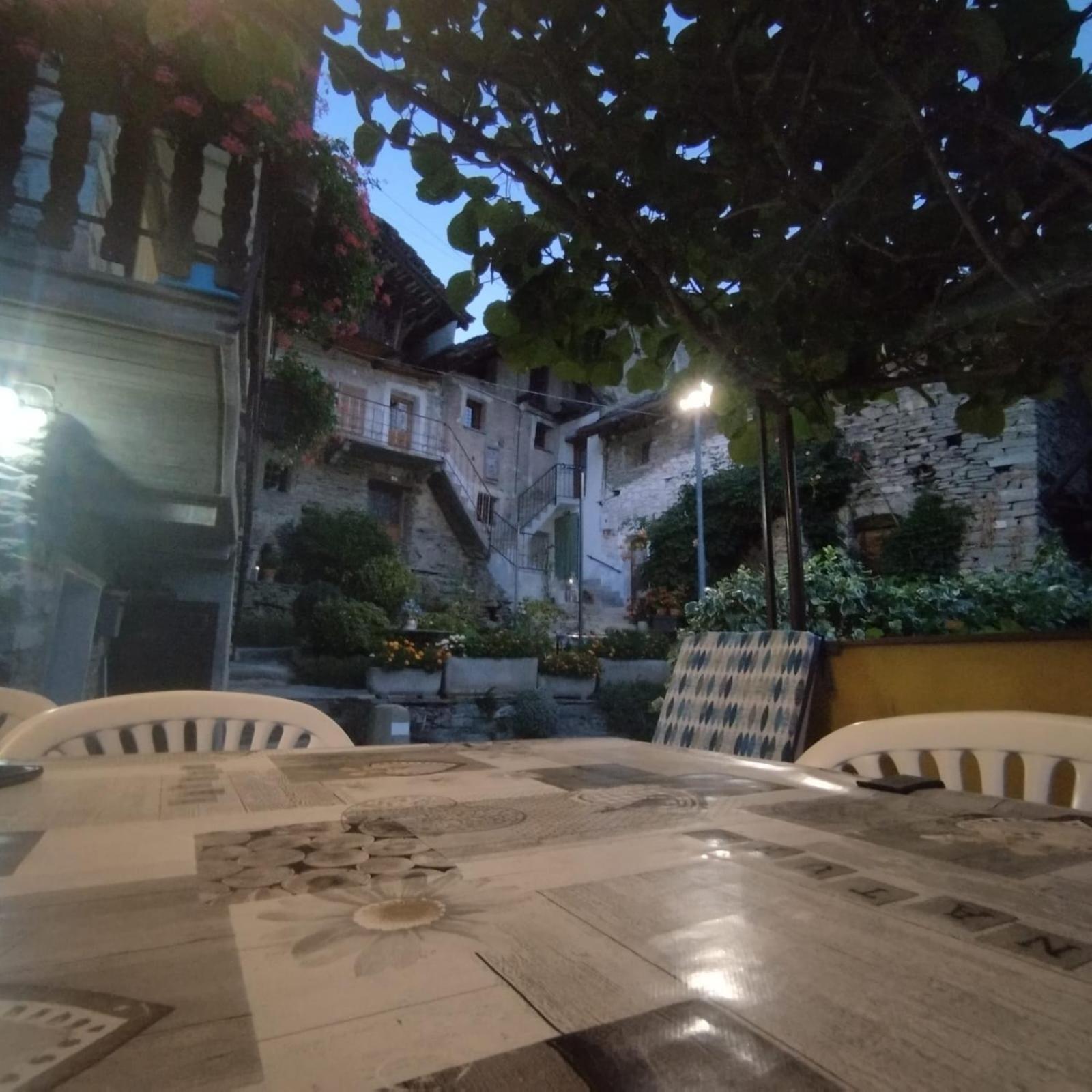 Hameau Gubioche, Casa Vacanze Chambave Bagian luar foto